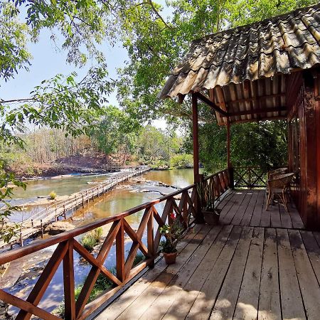 Tadlo Lodge Beng Esterno foto